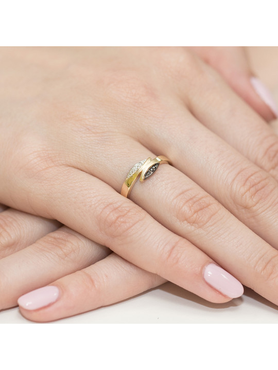 Yellow gold ring with diamonds DGBR12-JD-02